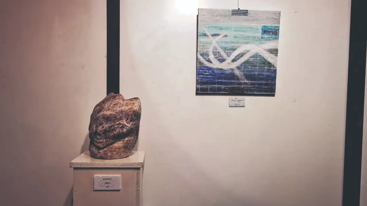 Escultura e pintura de Nando Pereiro e Nolo Su&aacute;rez.