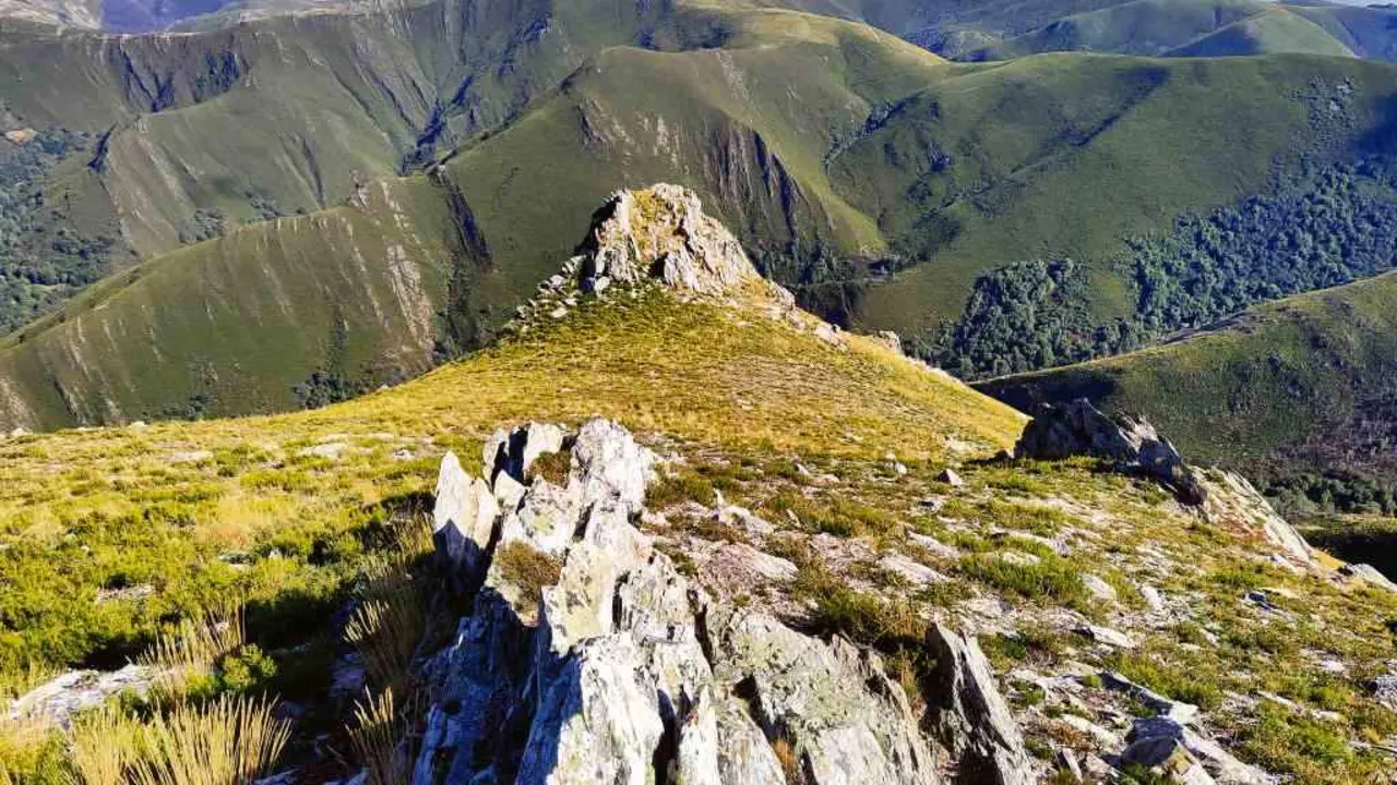 Val de Queixeli&ntilde;a dende o Alto da P&aacute;.