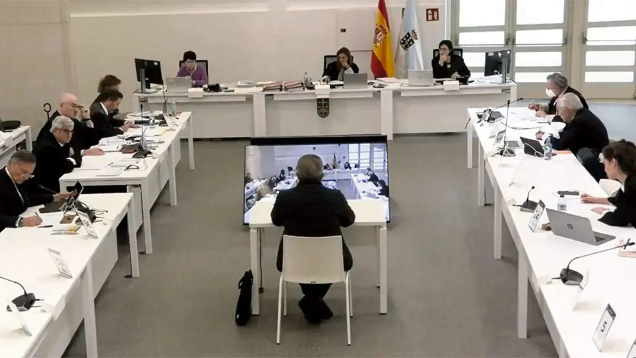 A sala en que decorre o xu&iacute;zo do Alvia. (Foto: N&oacute;s Diario)