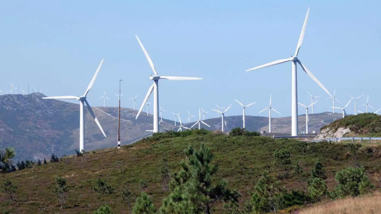 O PP prop&oacute;n que as e&oacute;licas repercutan aos concellos 2,5% dos beneficios e non dos ingresos. (Foto: Antonio Ayuso).