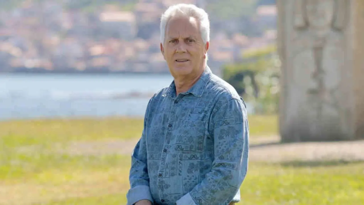 O alcalde de Poio, Luciano Sobral, no parque da Memoria (Foto: N&oacute;s Diario).