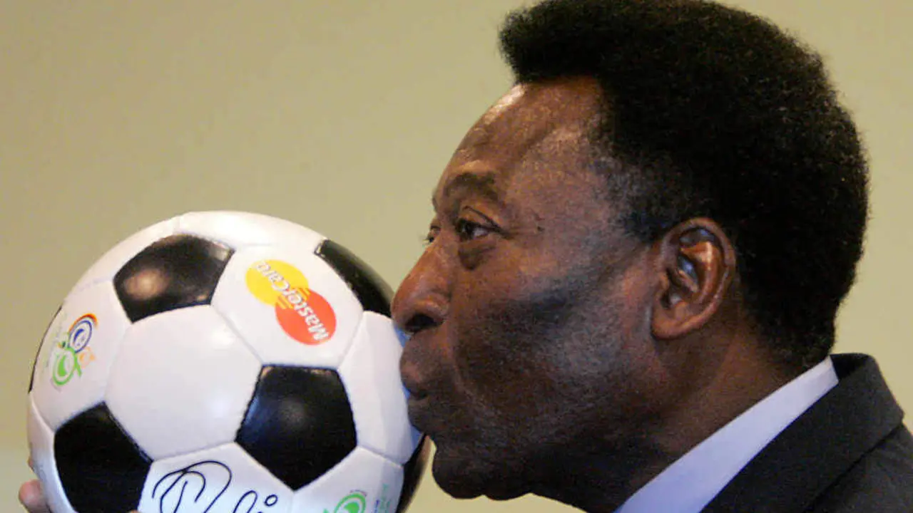 Pel&eacute; (Foto: Michael Hanschke / dpa-Zentralbild).