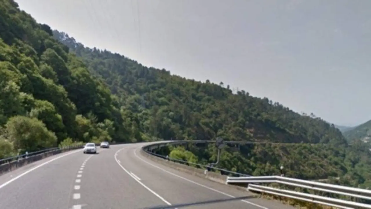Tramo da N-120 ao seu paso por Ferreira de Pant&oacute;n (Foto: N&oacute;s Diario).