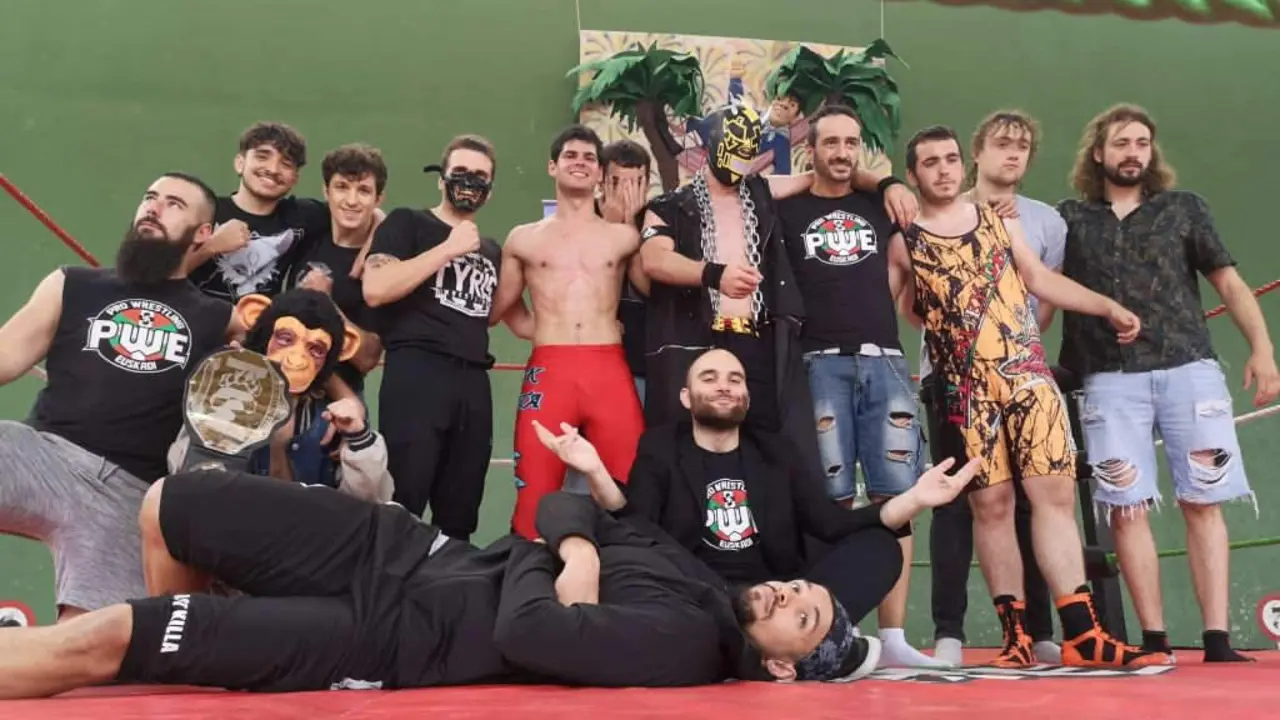 O actual portador do cinto de campi&oacute;n que tornar&aacute; no novo t&iacute;tulo da PWE e a NWC &eacute; 'Funky Monkey' Tyler Jackson. (Foto: North Coast Wrestling).