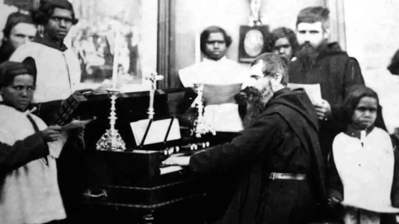 Rosendo Salvado ao piano.