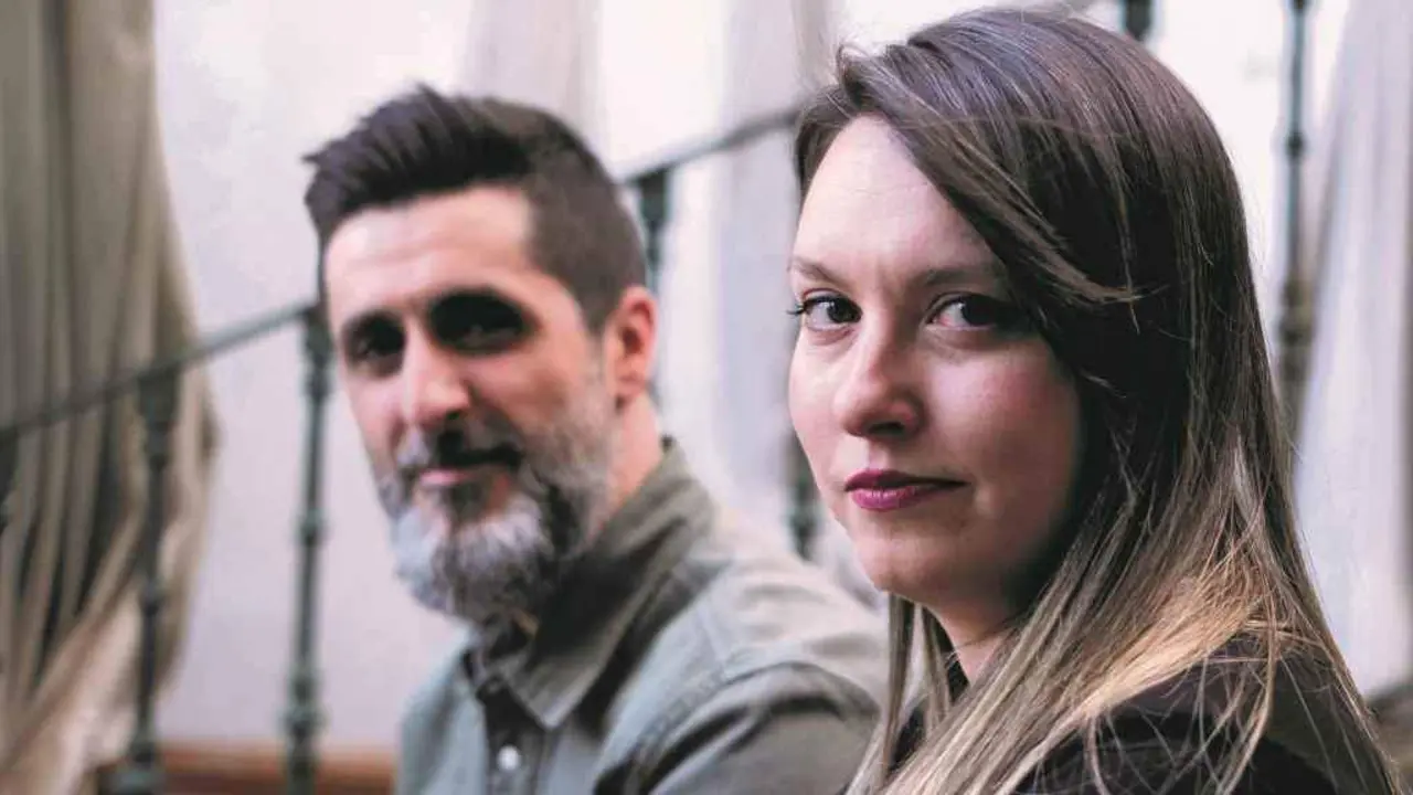 Pablo Carracedo 'J&aacute;sper' e N&eacute;beda Pi&ntilde;eiro, integrantes do grupo Loita Amada. (Foto: Arxina)