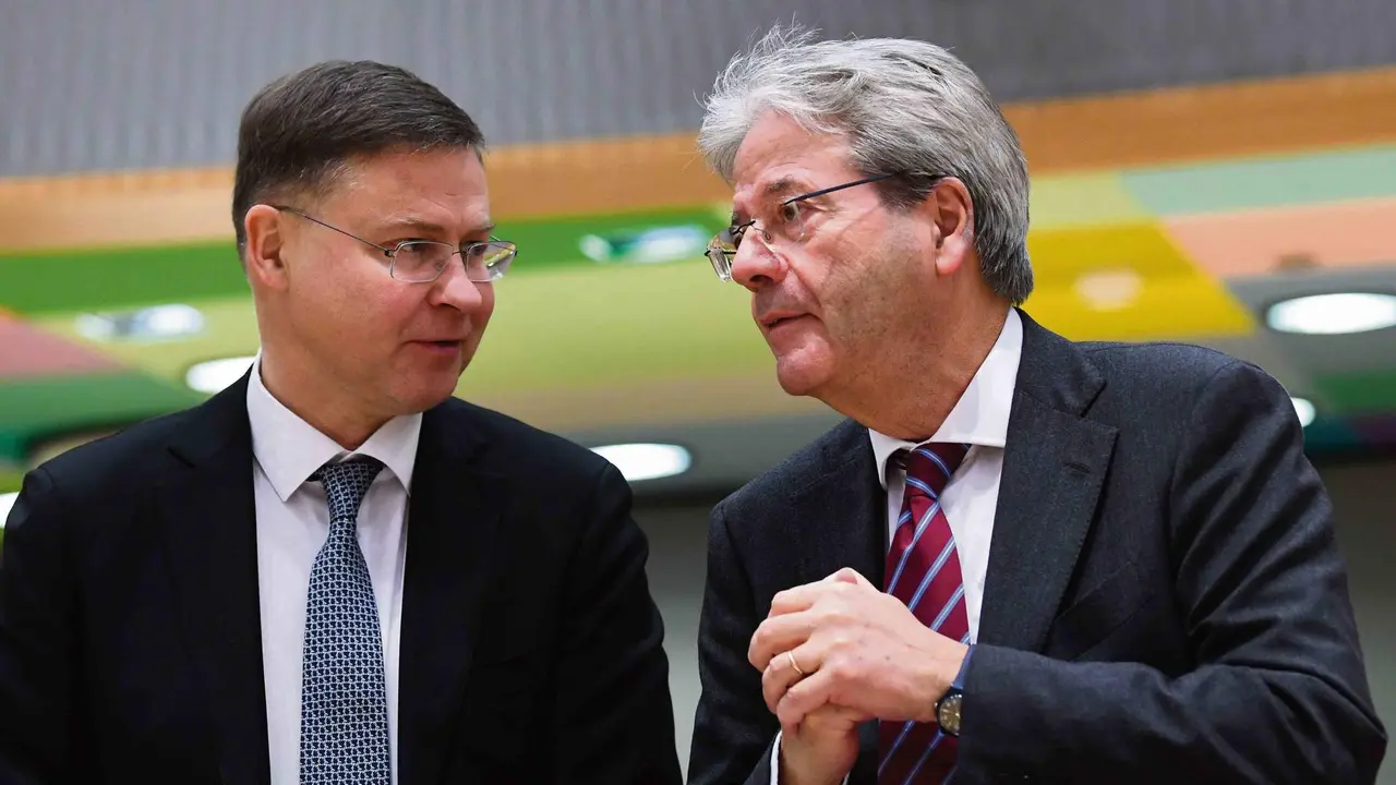 Dombrovskis e Gentiloni, comisarios de Comercio e Econom&iacute;a (Foto: Comisi&oacute;n Europea / DPA).