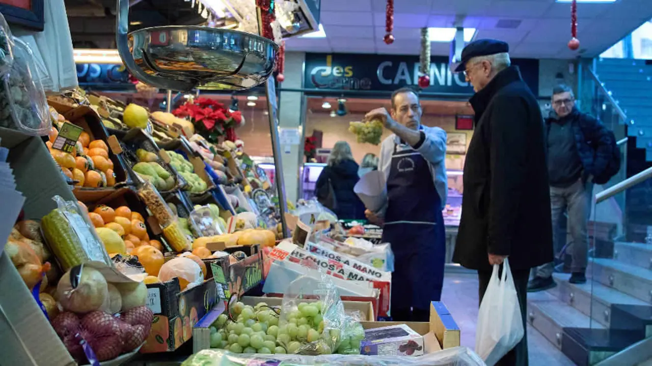 As verduras e as hortalizas aumentaron 23,6% o seu prezo nos &uacute;ltimos 12 meses, 5,6% no caso das froitas frescas e refrixeradas. (Foto: Jes&uacute;s Hell&iacute;n  Europa Press)