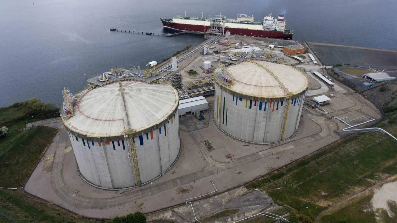 Terminal de gas natural licuado de Reganosa en Mugardos. (Foto: Europa Press)