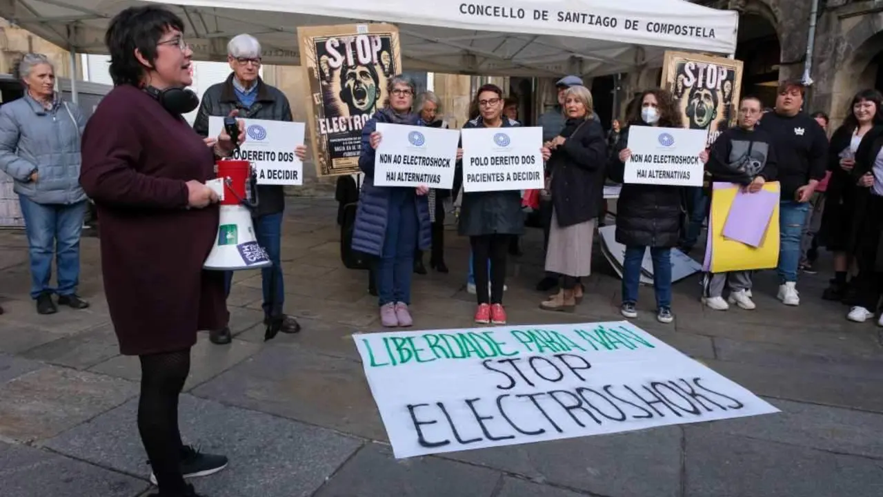 Concentraci&oacute;n na praza do Toural para pedir "liberdade para Iv&aacute;n". (Foto: Arxina)