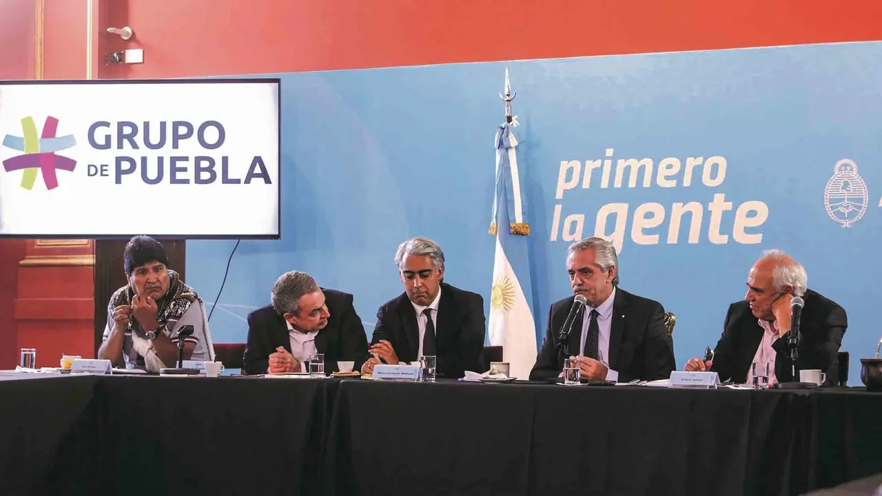 Evo Morales, Jos&eacute; Luis Rodr&iacute;guez Zapatero, Marco Enr&iacute;quez-Ominami, Alberto Fern&aacute;ndez e Ernesto Samper o passado mar&ccedil;o. (Foto: Esteban Collazo)