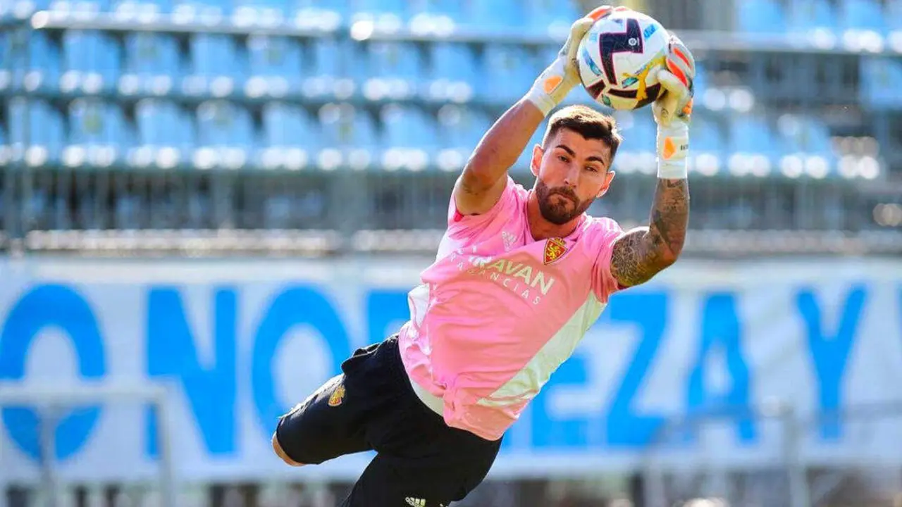 O futbolista &Aacute;lvaro Rat&oacute;n. (Foto: Proneo Sports)