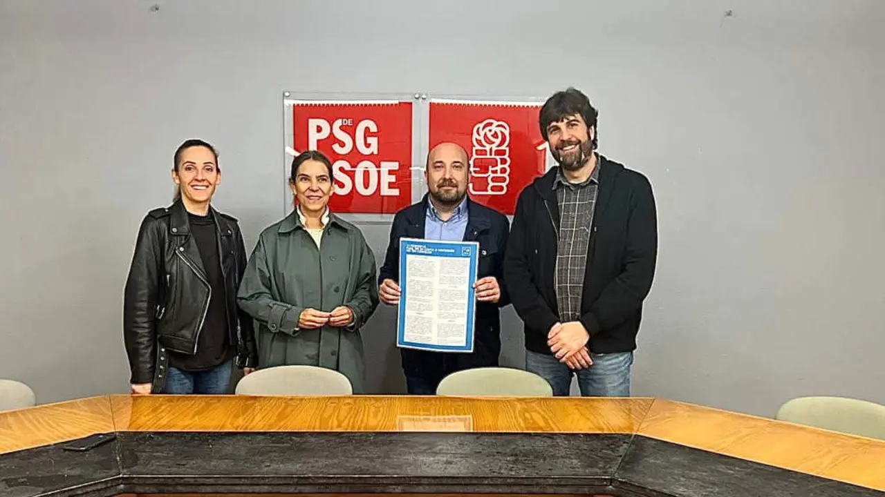Noa D&iacute;az, Mercedes Ros&oacute;n, Jos&eacute; Manuel Laxe Tu&ntilde;as e Eduardo Maragoto. (Foto: N&oacute;s Diario)