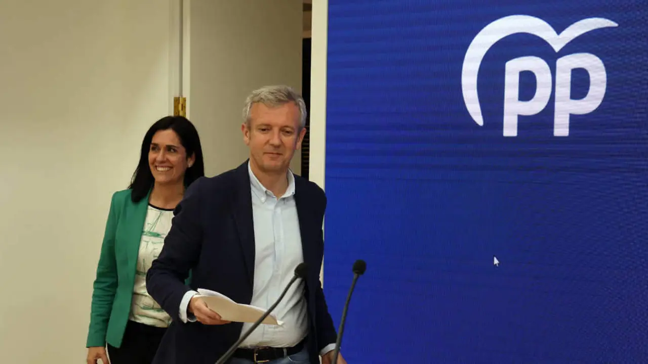 Paula Prado e Alfonso Rueda este 28 de maio en rolda de prensa (Foto: Arxina).
