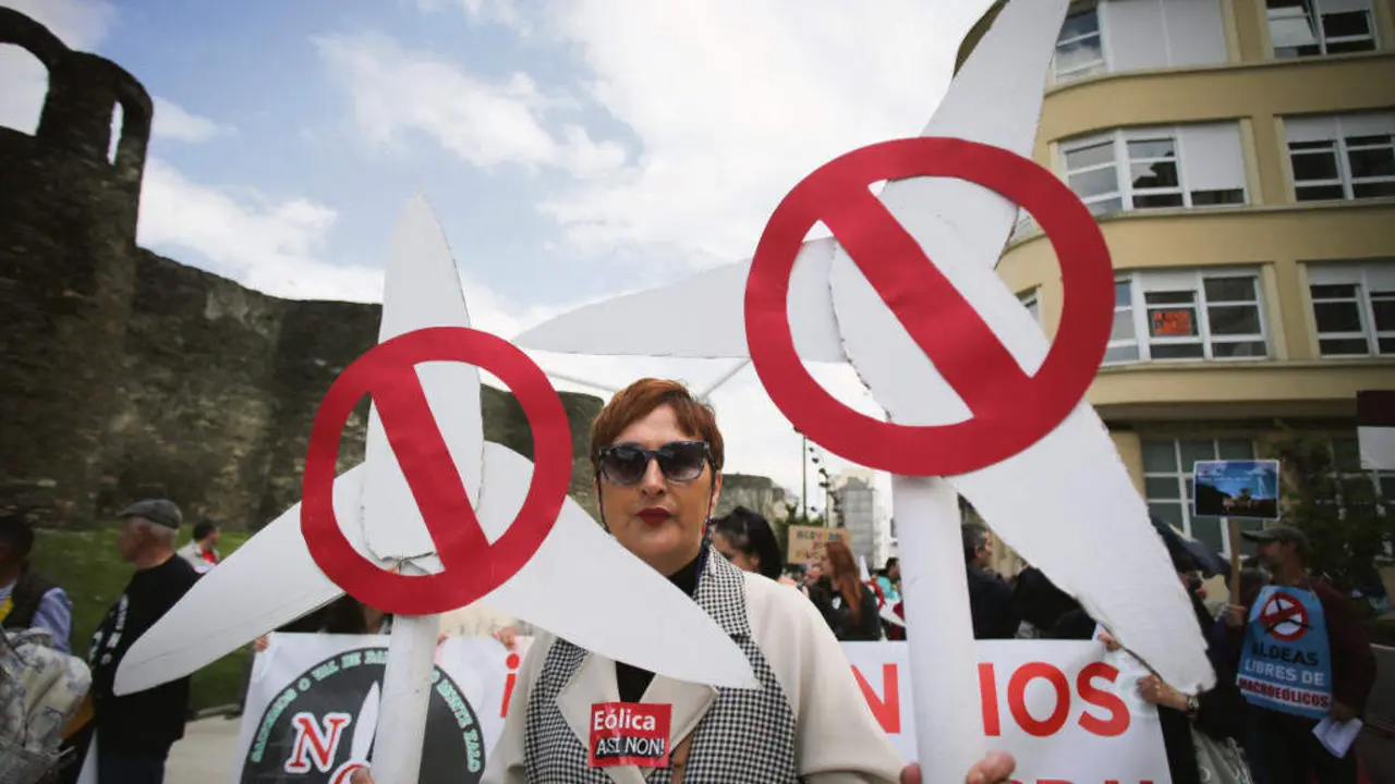 Manifestaci&oacute;n contra os e&oacute;licos o pasado 21 de maio en Lugo baixo o lema 'O pobo galego unido contra a depredaci&oacute;n enerx&eacute;tica'. (Foto: Carlos Castro / Europa Press)