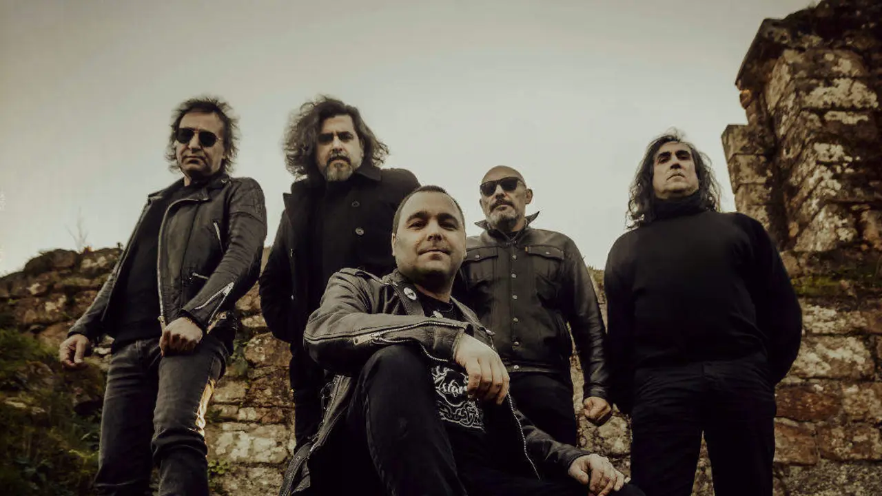 De esquerda a dereita, Carlos Rodal, Juan Antepazo, Nano Vikendi e Carlos Gand&oacute;n. Diante, Jos&eacute; M. Piedra. (Foto: Astrid Souto)