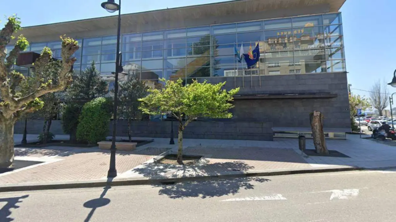 Casa do Concello de Cangas. (Foto: Google)