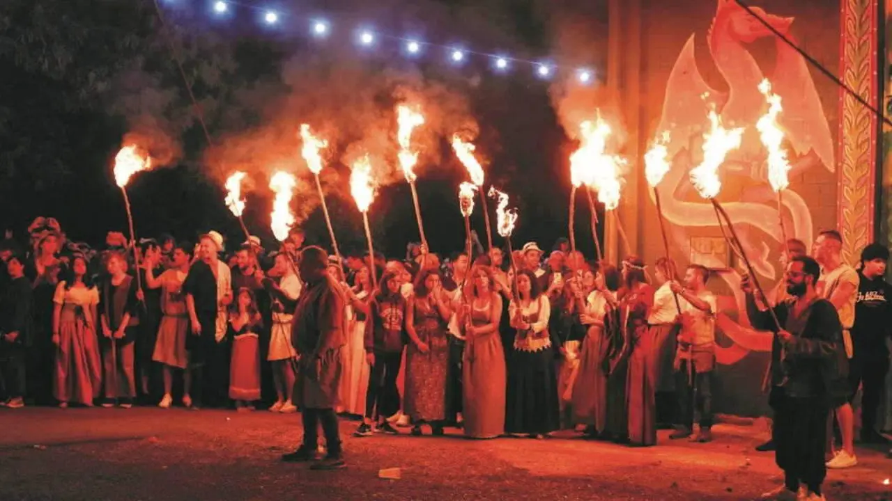 A toma do castelo &eacute; o momento m&aacute;is intenso da festa de Vimianzo. (Foto: Asalto ao Castelo).