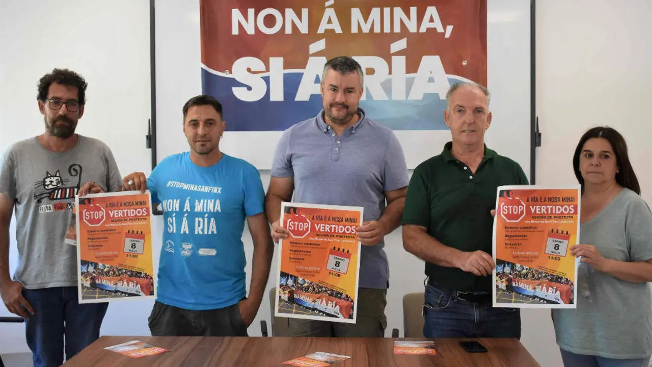 Presentaci&oacute;n da xornada de mobilizaci&oacute;n deste s&aacute;bado 8 de xullo. (Foto: Plataforma contra a mina de San Finx)