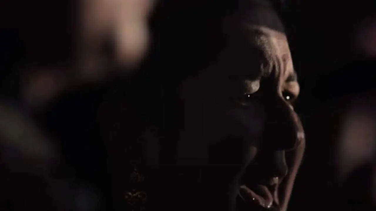 Tamara Costas Caama&ntilde;o &eacute; unha das integrantes das Lagharteiras de Mos. (Foto: Captura do videoclip 'Oliveira dos cen anos')