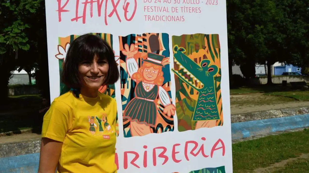 Comba Campoi, directora de Titiriberia, a car&oacute;n do cartel da edici&oacute;n deste ano.