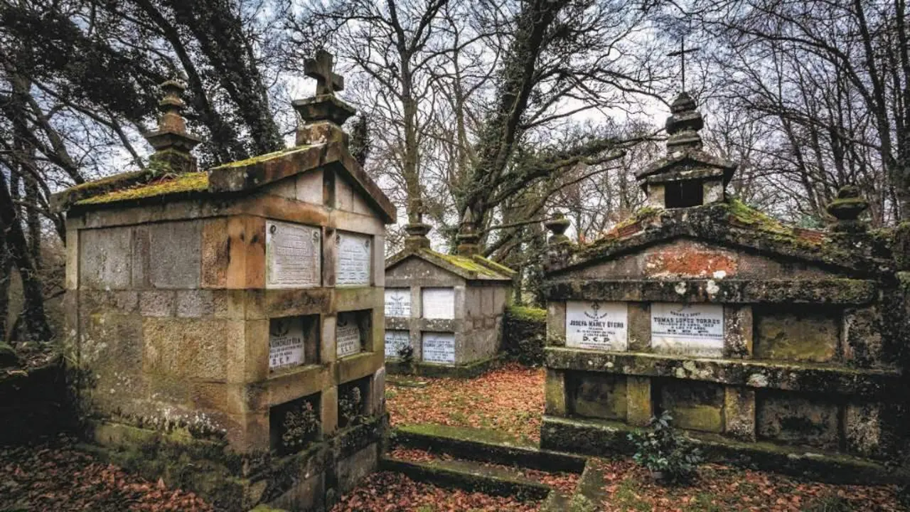 Cemiterio da parroquia de Soutomerille, onde xa non vive ningu&eacute;n. (Foto: N&oacute;s Diario)