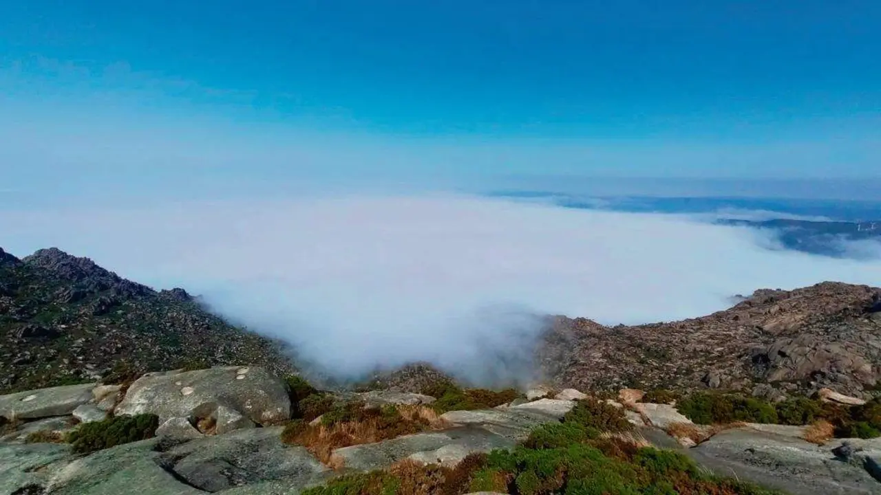 N&eacute;boa desde A Moa, no monte Pindo.