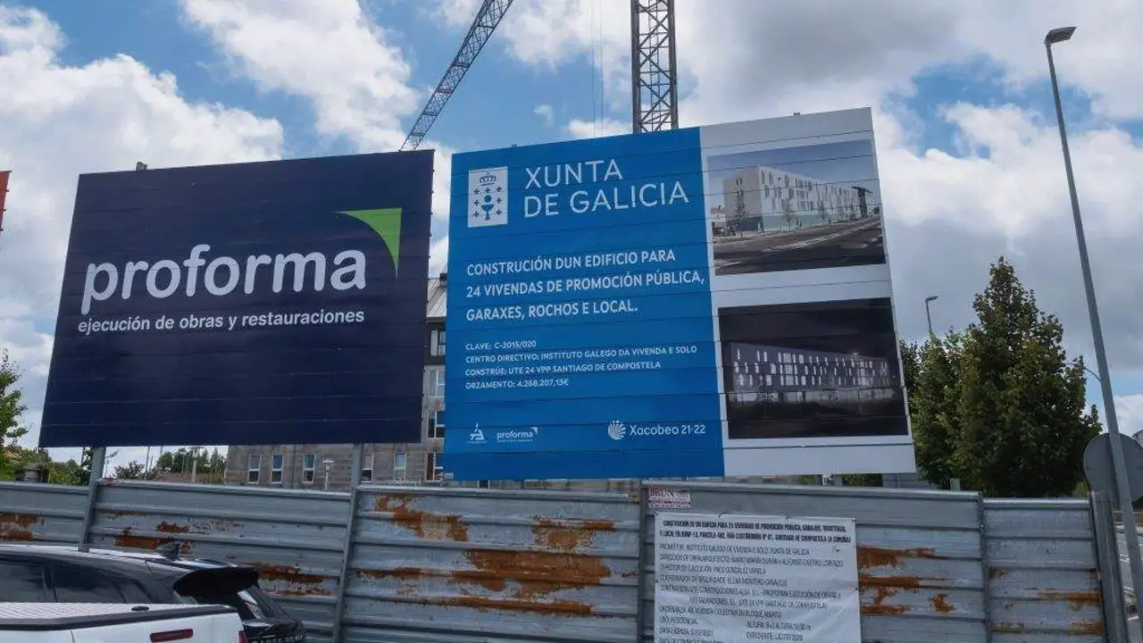 ARQUIVO | Construci&oacute;n de vivenda protexida no barrio do Casti&ntilde;eiri&ntilde;o, Compostela (Foto: Arxina).