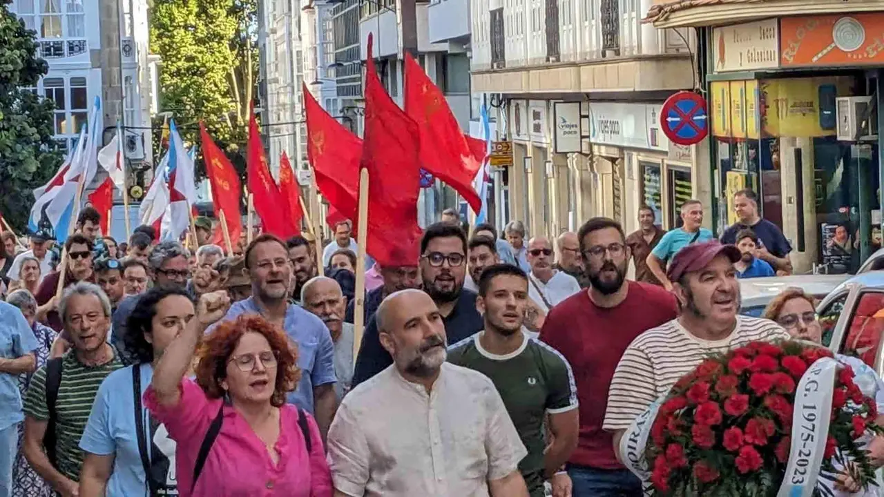 Cami&ntilde;ada da UPG en Ferrol en homenaxe a Moncho Reboiras (Foto: N&oacute;s Diario).