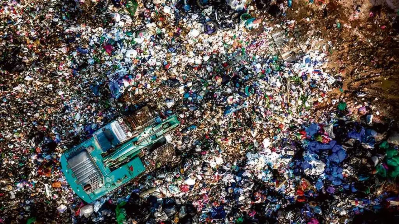 Na Galiza hai unha media de 730 verteduras autorizadas de tipo industrial ao ano. (Foto: Europa Press)