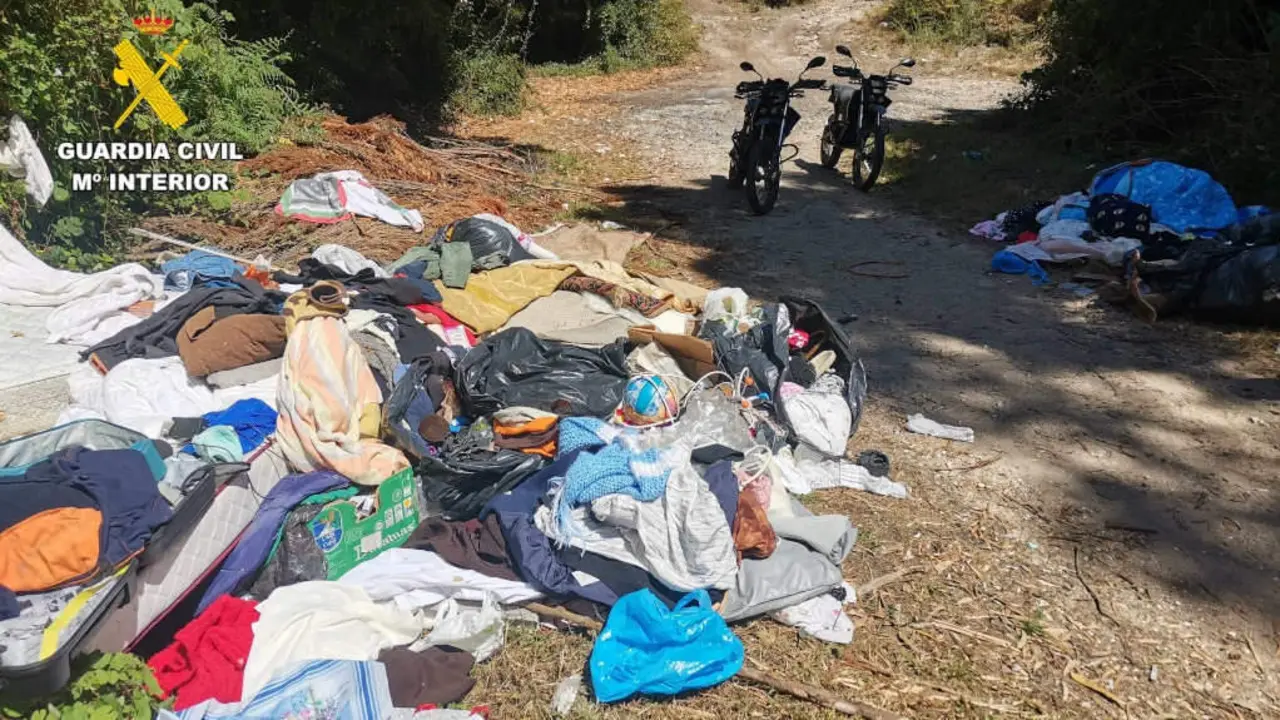 A zona onde estaba o vertedoiro ilegal na Coru&ntilde;a (Foto: Garda Civil).