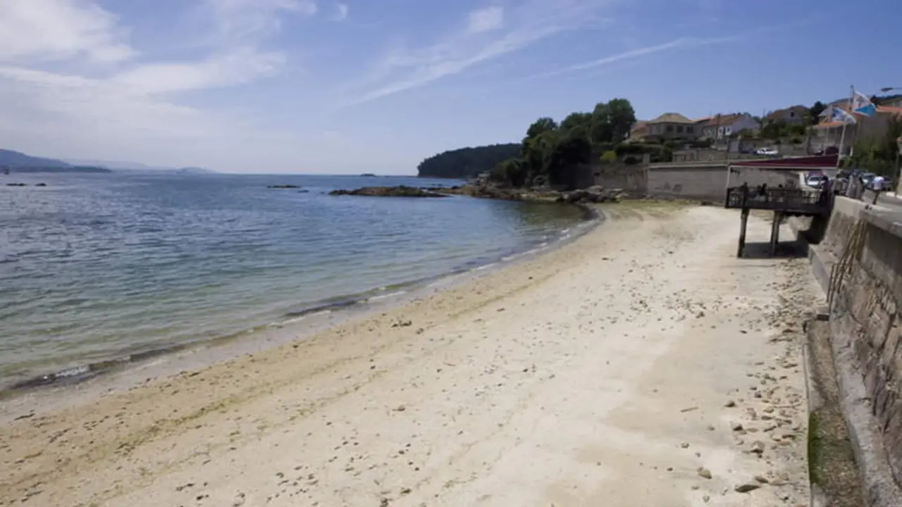 Praia do Con, en Moa&ntilde;a (O Morrazo). (Foto: Turismo da Galiza)
