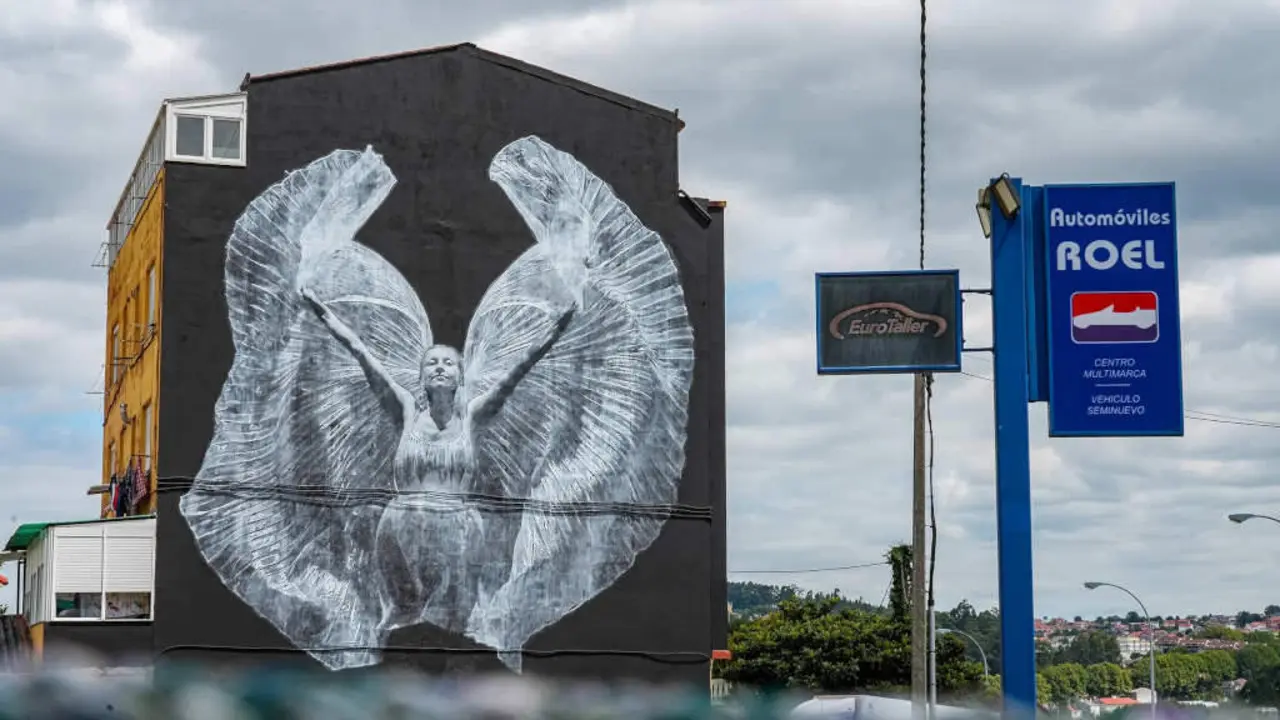 O Mural 'Metamorfose' de Ricardo Romero en Cambre (Foto: Concello de Cambre).