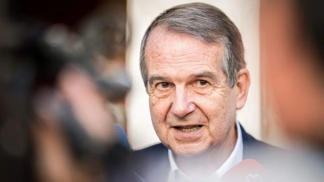 O alcalde de Vigo, Abel Caballero, nunha comparecencia recente ante os medios. (Foto: Diego Radam&eacute;s / Europa Press)