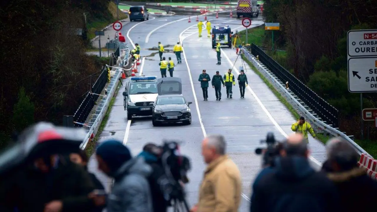 A ponte onde decorreu o sinistro de autob&uacute;s, en Cerdedo-Cotobade. (Foto: Europa Press)