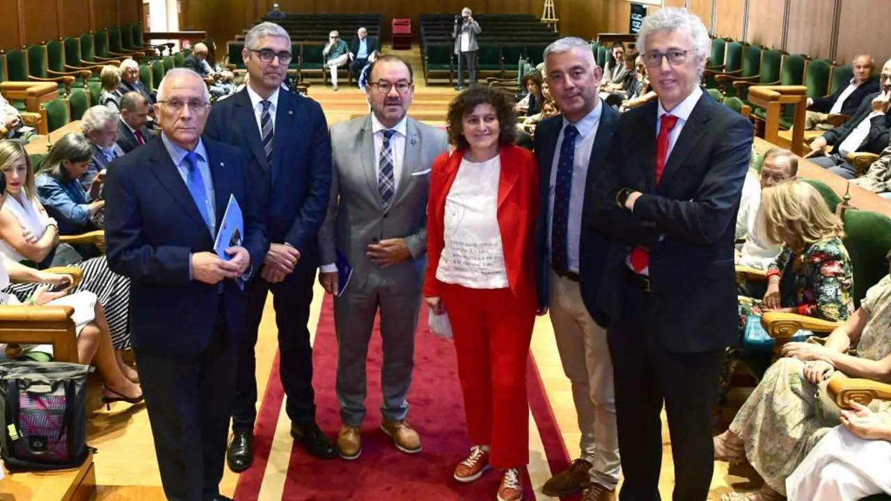Gonz&aacute;lez, Aymerich, L&oacute;pez, Sanmart&iacute;n, Garc&iacute;a e Area, esta terza feira. (Foto: Santi Alvite)