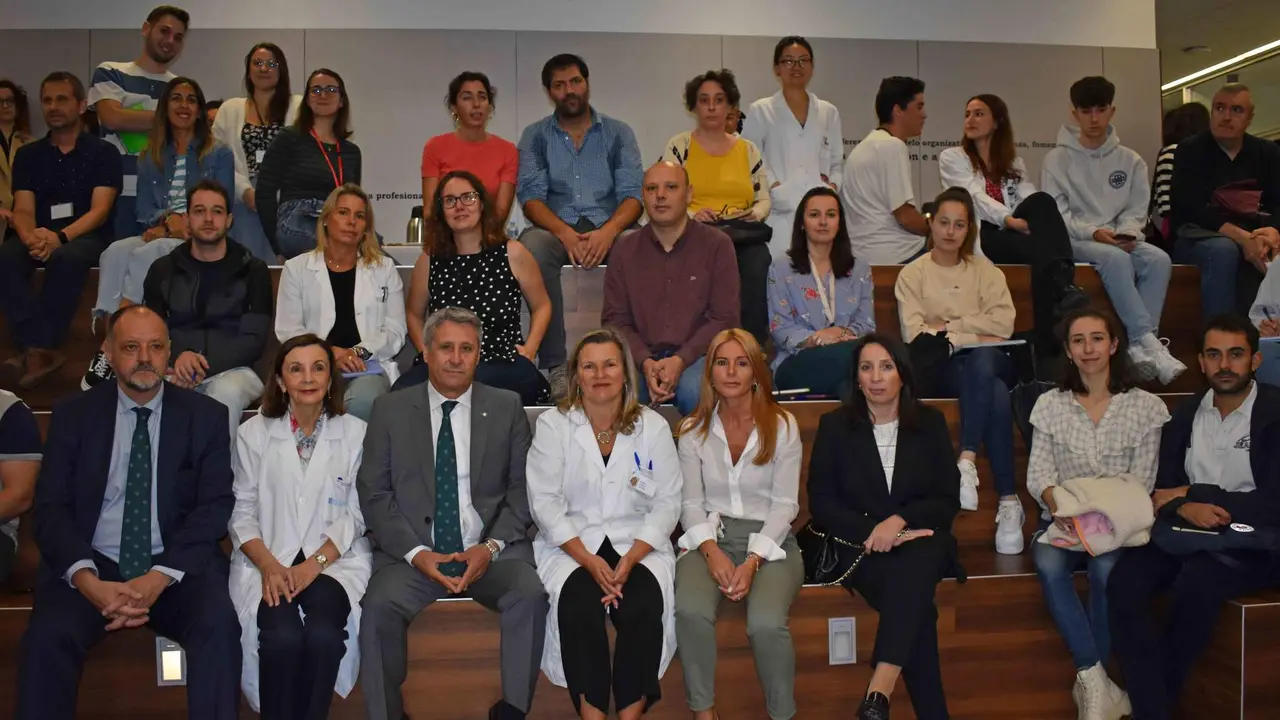 Acto de sinatura do convenio, esta terza feira na sede do IDIS, en Compostela (Foto: IDIS).