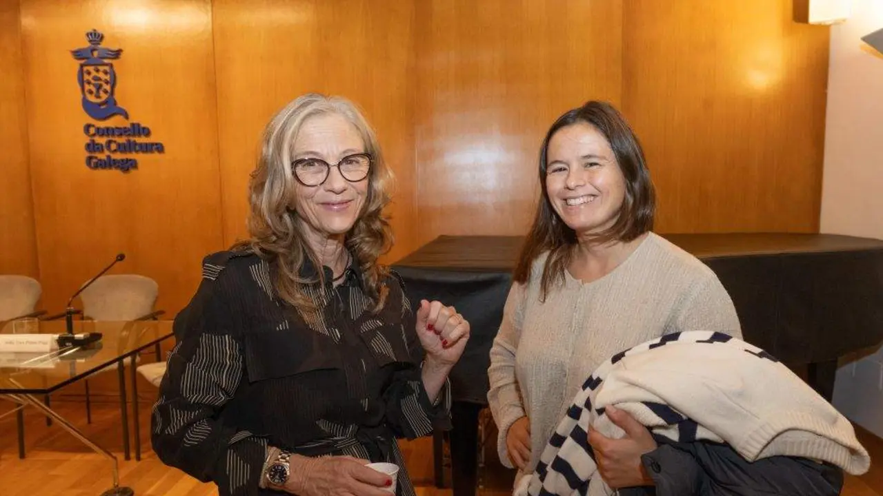 A primeira ol&iacute;mpica galega, Marta Bobo (&aacute; esquerda), coa medallista Sof&iacute;a Toro. [Foto: Arxina]
