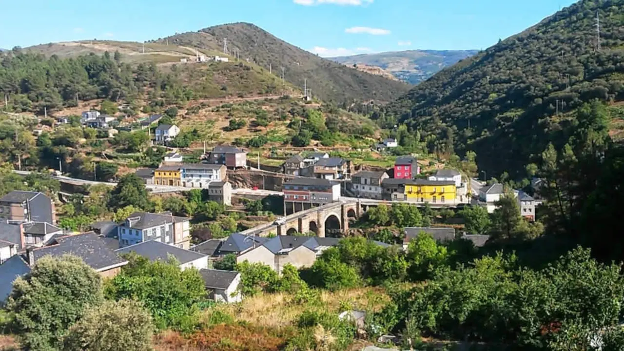 Vista de Carballeda de Valdeorras nunha imaxe de arquivo (Foto: Concello de Carballeda).
