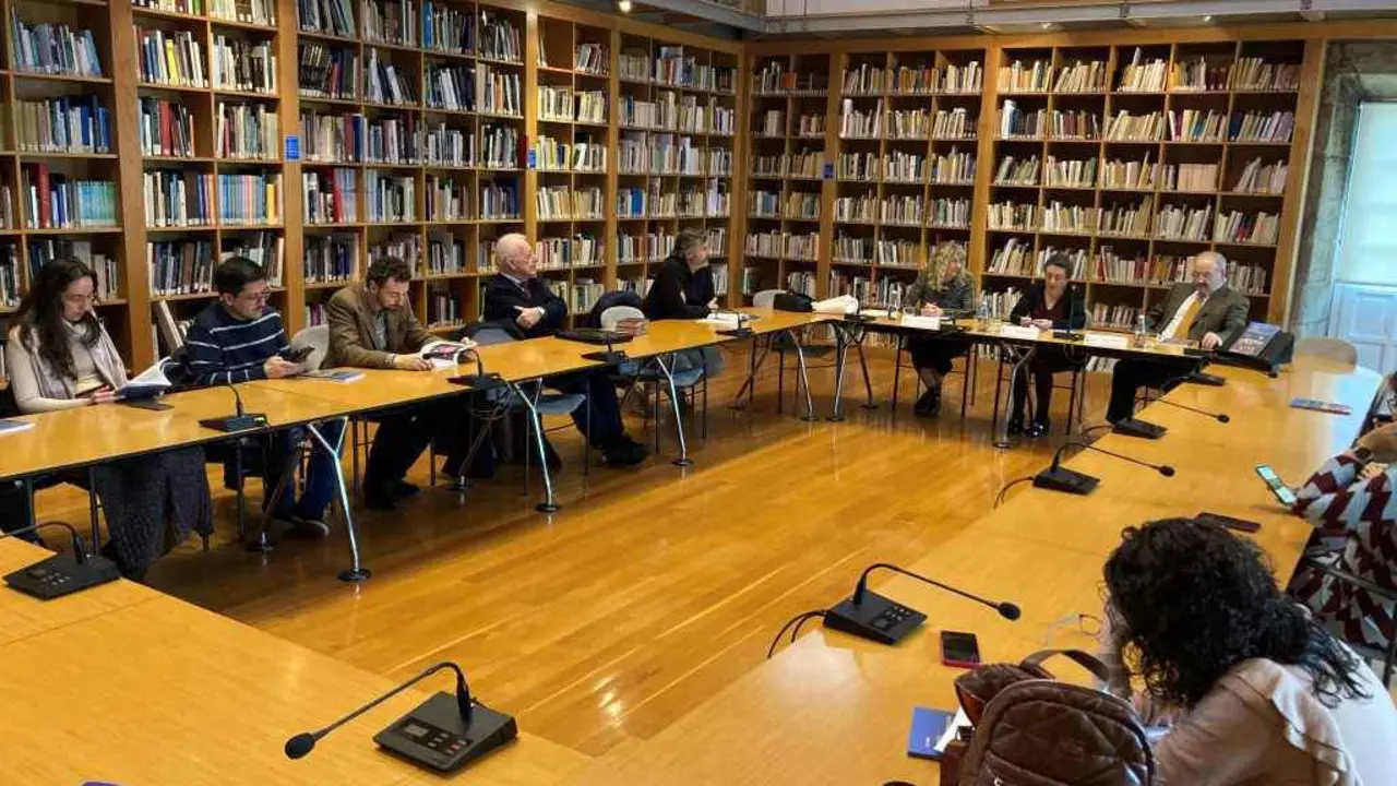 Presentaci&oacute;n na sede do Consello da Cultura Galega de 'Lembranza do Seminario de Estudos Galegos'.