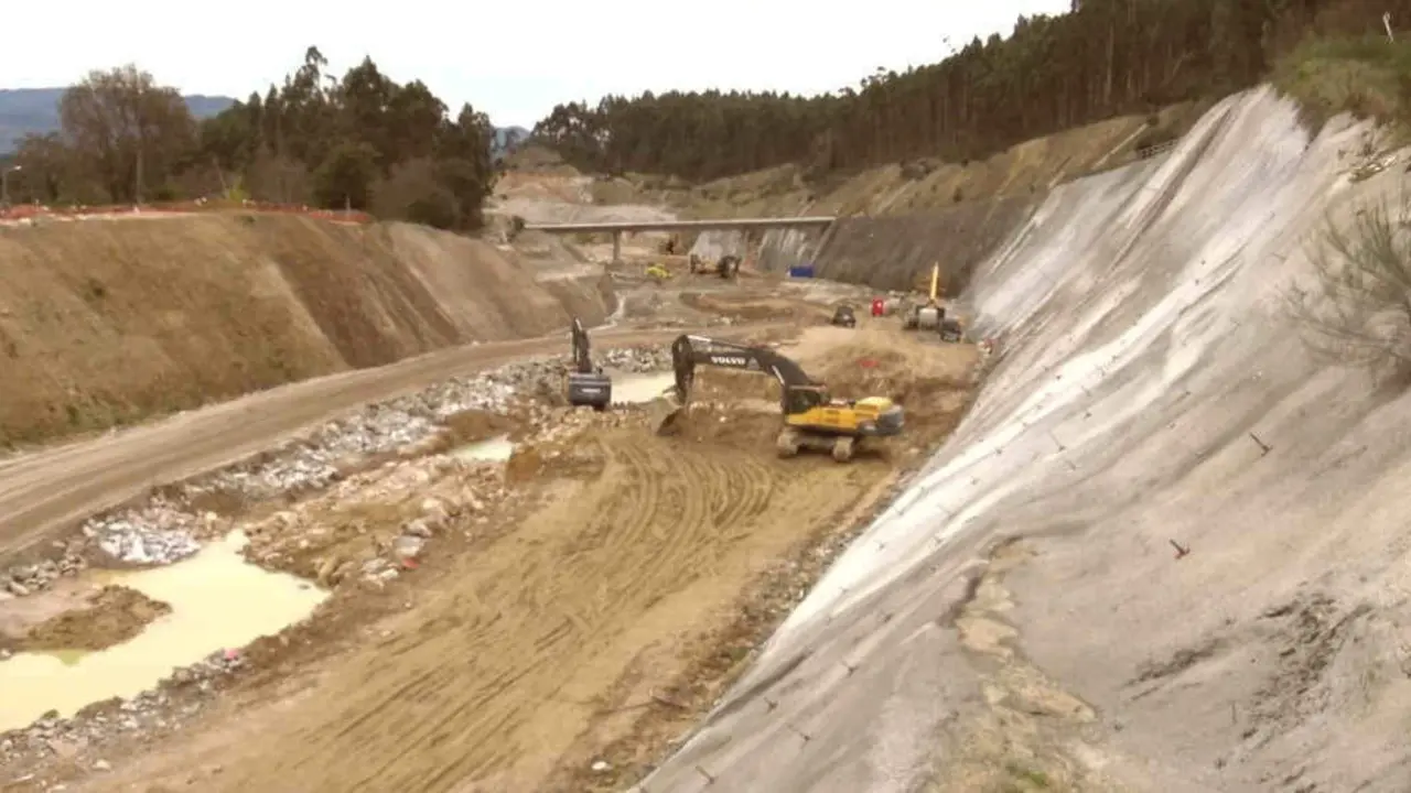 Obras da A-57 en Pontevedra (Foto: Ecoloxistas en Acci&oacute;n).