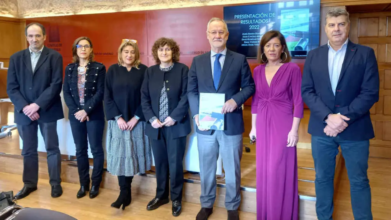 Presentaci&oacute;n do informe, hoxe en Compostela. (Foto: Concello de Compostela)