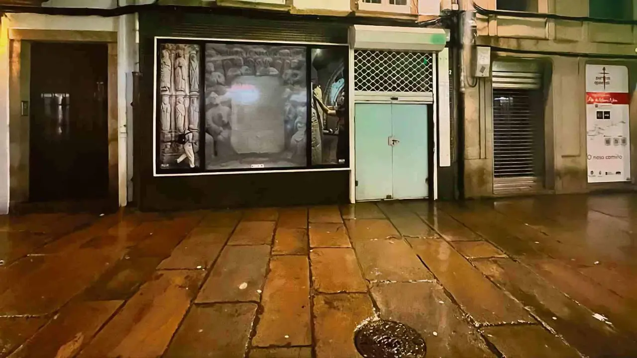 Baixos comerciais baleiros no casco hist&oacute;rico de Noia (Foto: Bea Garc&iacute;a).