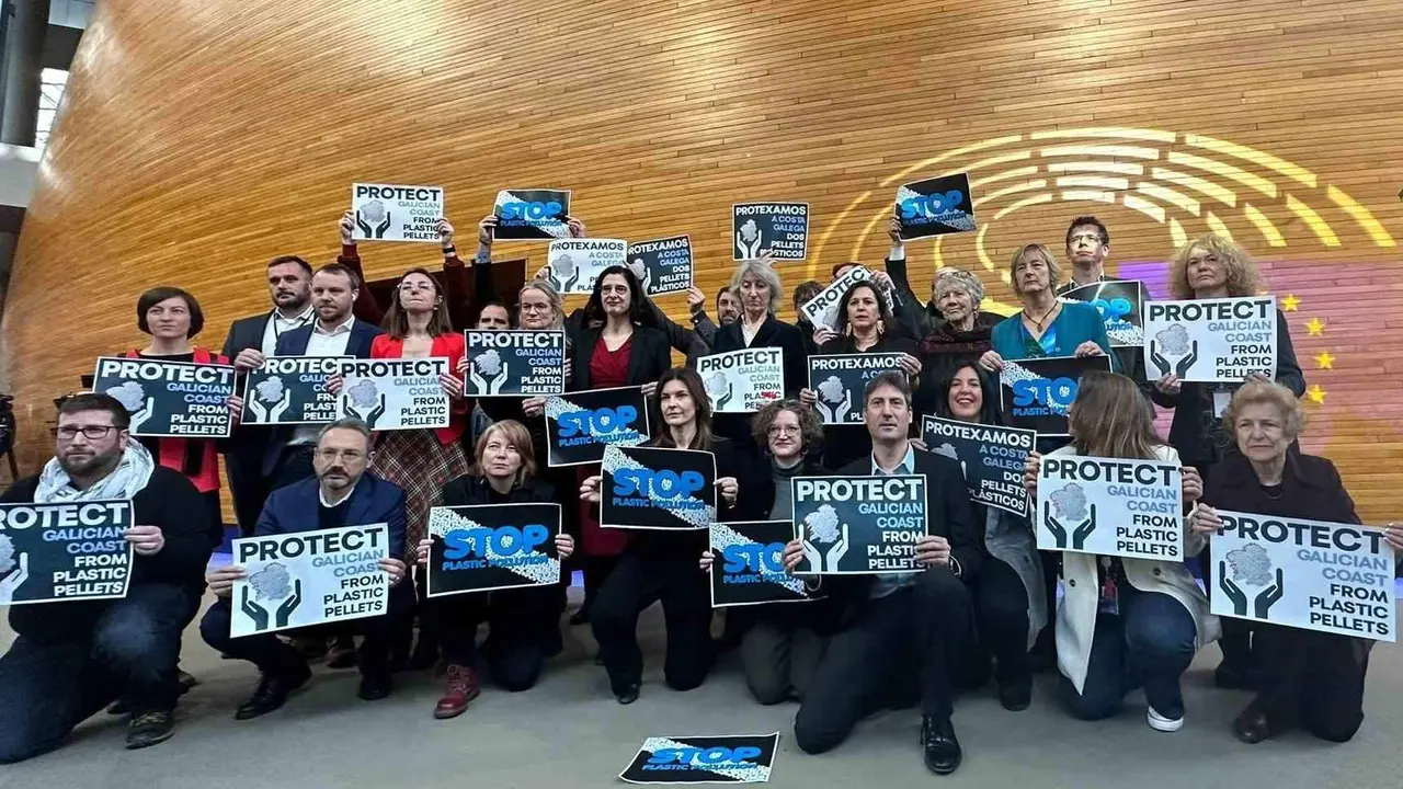 Representantes da Euroc&aacute;mara apoian a reivindicaci&oacute;n de Miranda (Foto: N&oacute;s Diario).