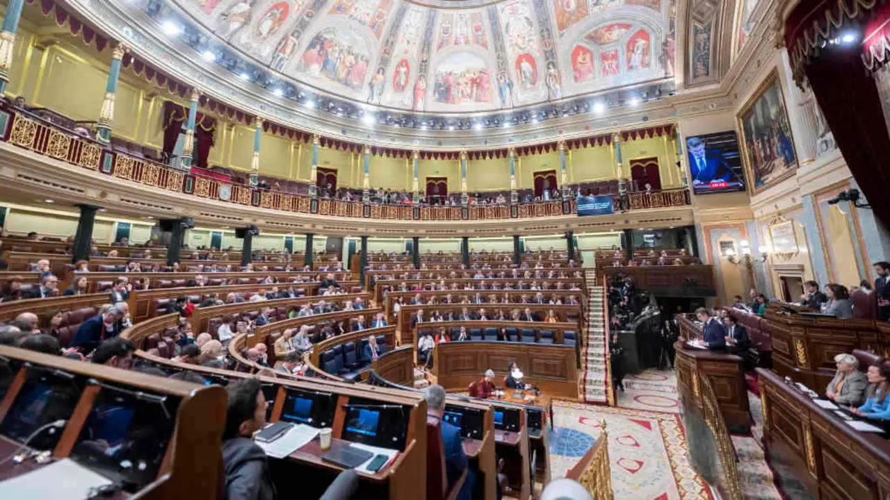 O Congreso espa&ntilde;ol na s&uacute;a sesi&oacute;n de hoxe durante a intervenci&oacute;n de Alberto N&uacute;&ntilde;ez Feixoo (PP). (Foto: Alberto Ortega / Europa Press)