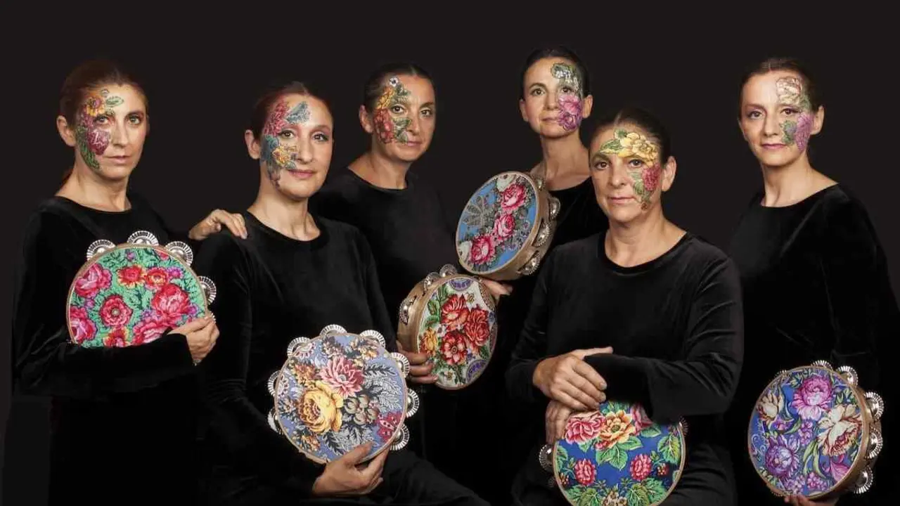 As compo&ntilde;entes de Leil&iacute;a Ana, Rosario e Mercedes Rodr&iacute;guez, Felisa e Patricia Segade e Montse Rivera. (Foto: Culturactiva)