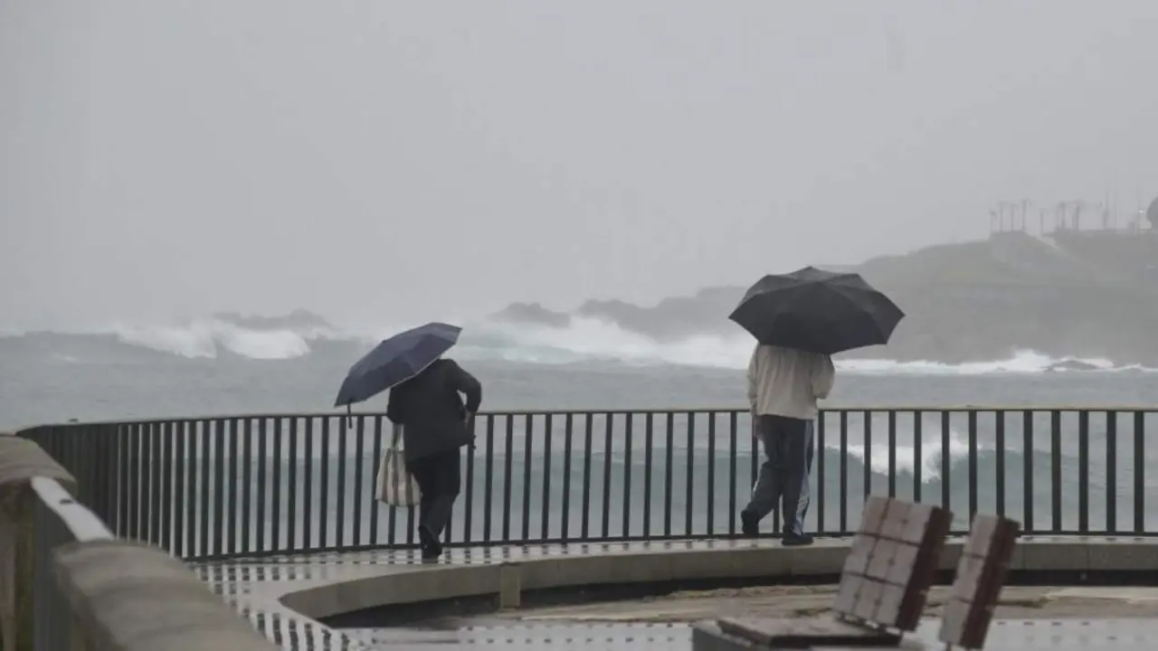 Borrasca atl&aacute;ntica que afectou a Galiza en xaneiro de 2024, na Coru&ntilde;a. (Foto: M Dylan / Europa Press)