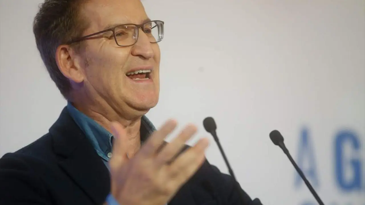 Feixoo durante un xantar de campa&ntilde;a do PP en Sarria. (Foto: Carlos Castro / Europa Press)