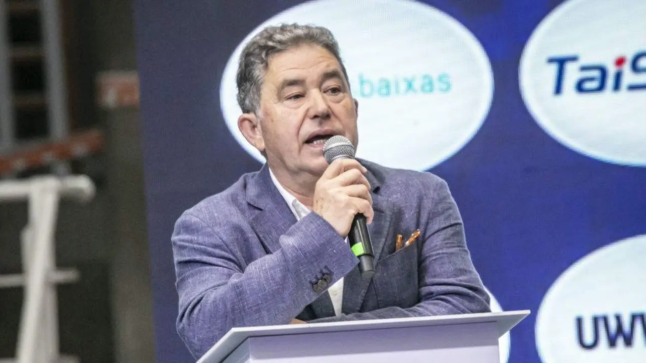 Lores &eacute; o alcalde da Boa Vila. Na imaxe, protagonizando unha intervenci&oacute;n ante a United World Wrestling. (Foto: FGL).