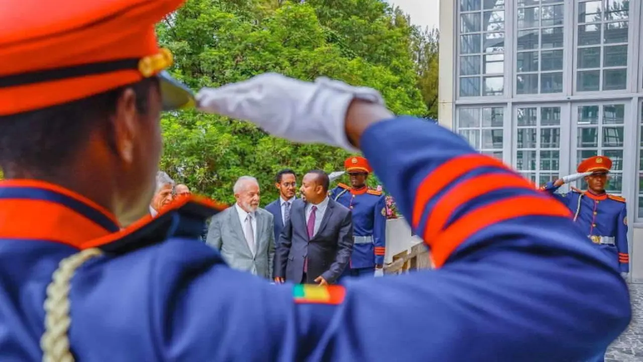 Lula da Silva fui recebido pelo primeiro-ministro da Eti&oacute;pia, Abiy Ahmed Ali, o 16 de Fevereiro. (Foto: Governo do Brasil).
